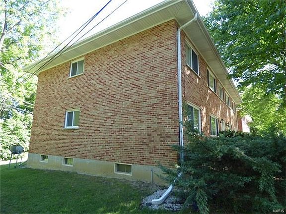 2nd image of 10 Bruce Dr