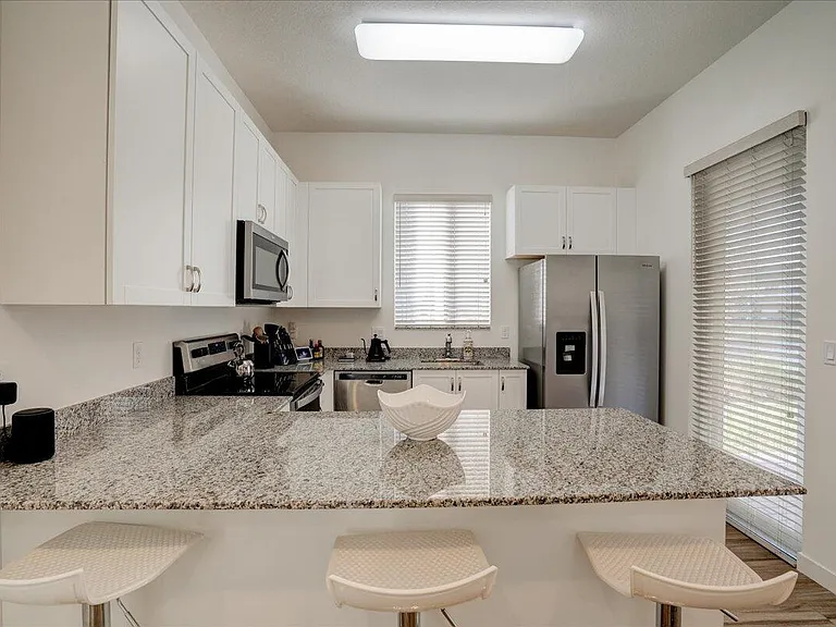 1451 Pioneer Way — Photo 20