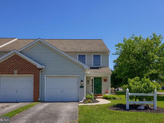 2nd image of 4052 Parkside Ct