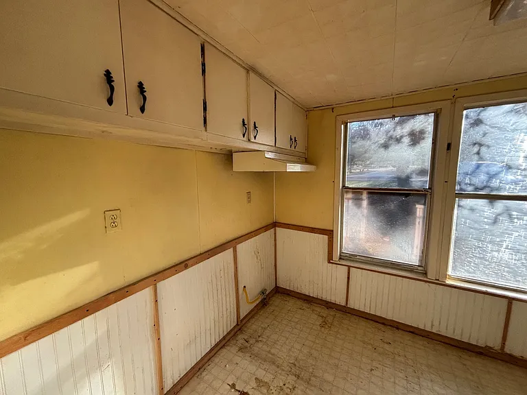 225 County Road 4090 — Photo 8
