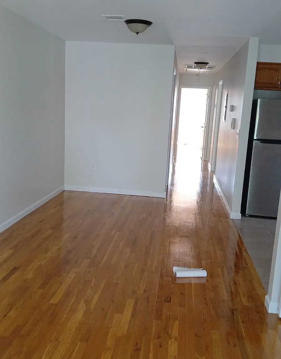 3 bed, 1200 sqft, $3,000 — Photo 3