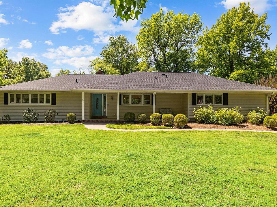 1st image of 472 Oakshire Ln