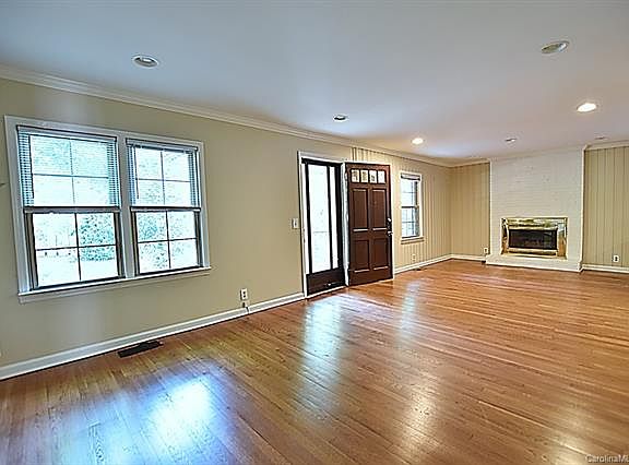3rd image of 14700 Birnamwood Ln