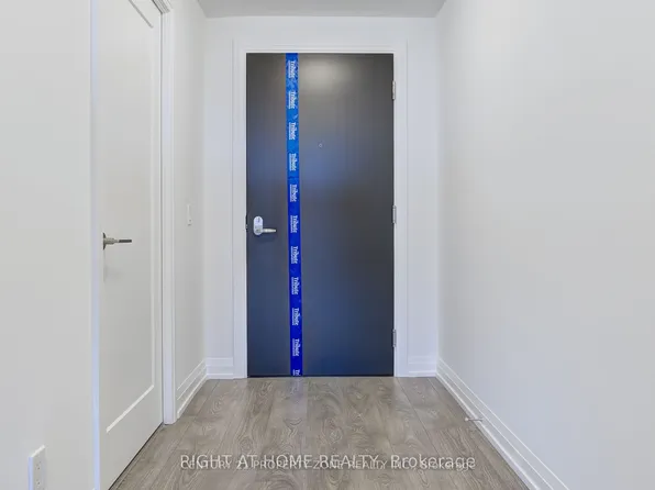 286 Main St, Toronto, ON