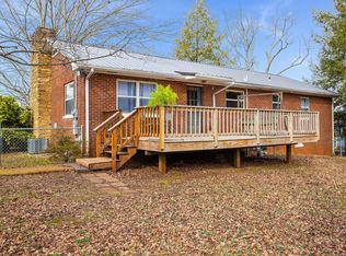 6606 S Northshore Dr, Knoxville, TN 37919