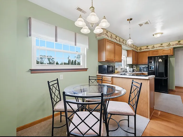 807 Ludwig Park Dr — Photo 9