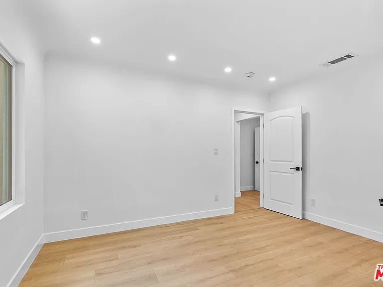 1722 Bel Aire Dr — Photo 15