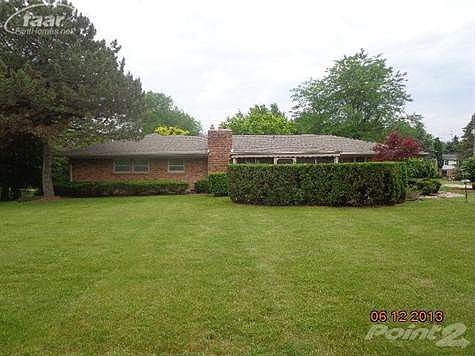 2nd image of 6050 Mapleridge Dr