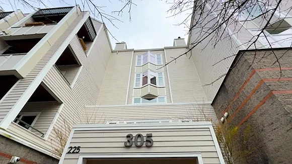 305 SW Montgomery St — Photo 46