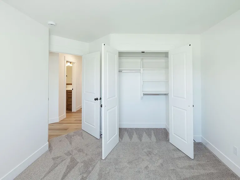 3711 Razor Cir — Photo 22