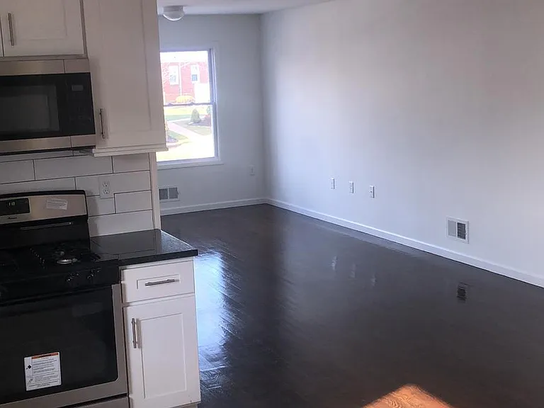 456 Lidgerwood Ave #1 — Photo 3