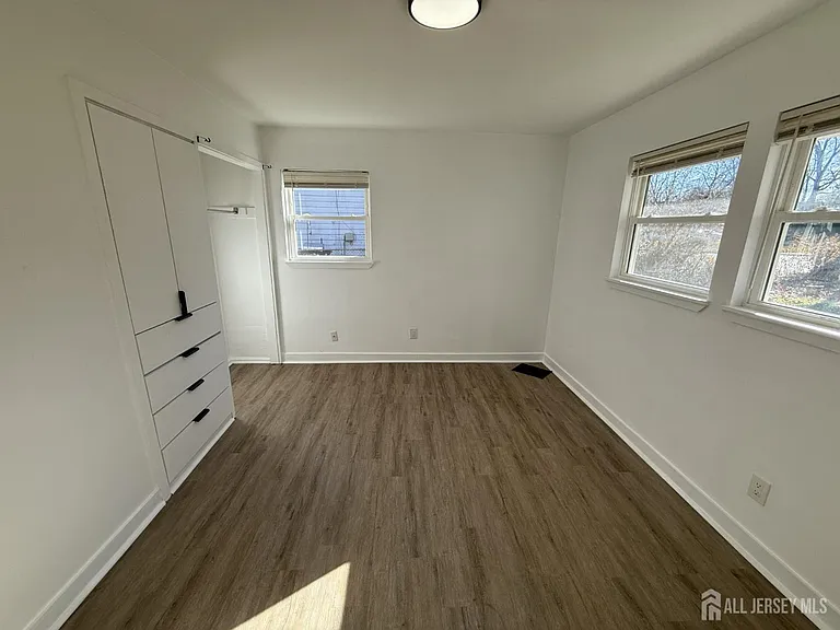 1060 Terrace Blvd — Photo 8