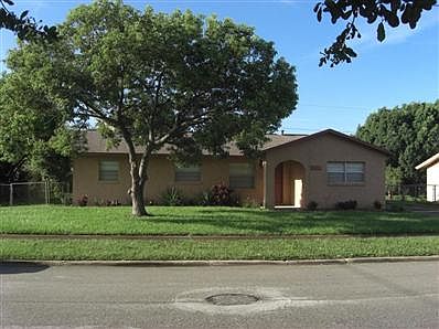 1st image of 3225 Heather Dr