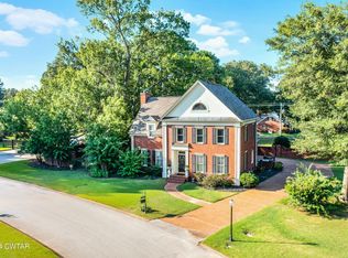 195 Windemere Cir, Jackson, TN 38305