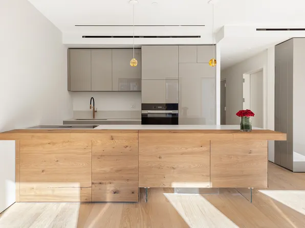 207 North 8th Street image 1 of 20