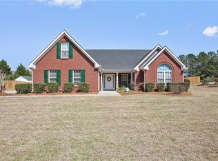 1608 Lake View Ct, Loganville, GA 30052