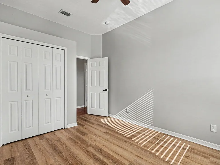 8056 Bracken Ln — Photo 15