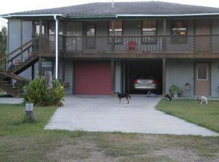 448 Travis Dr, Victoria, TX 77905