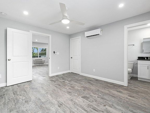 5th image of 1517 Ocean Dr #9