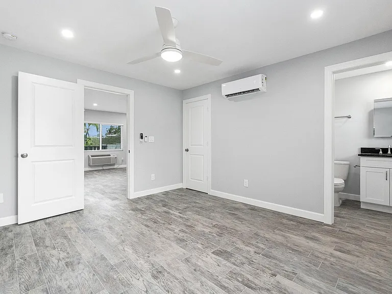 1517 Ocean Dr #10 — Photo 6