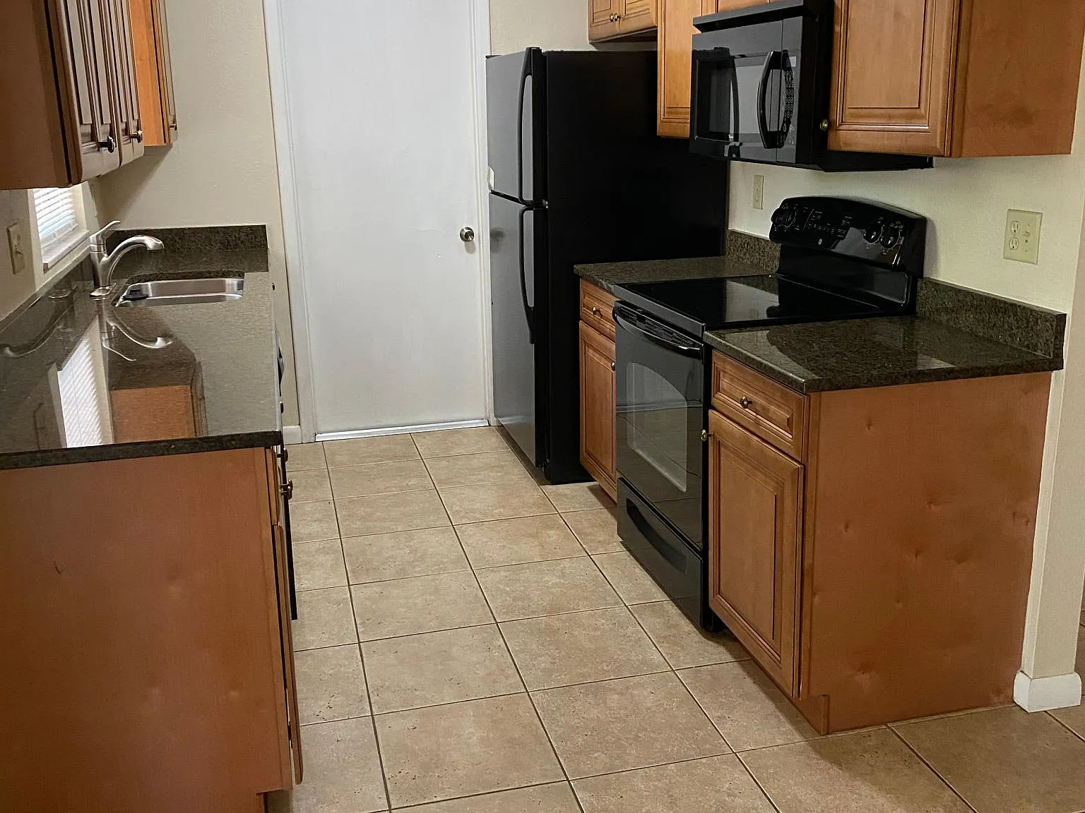 238 Avalone Dr — Photo 1