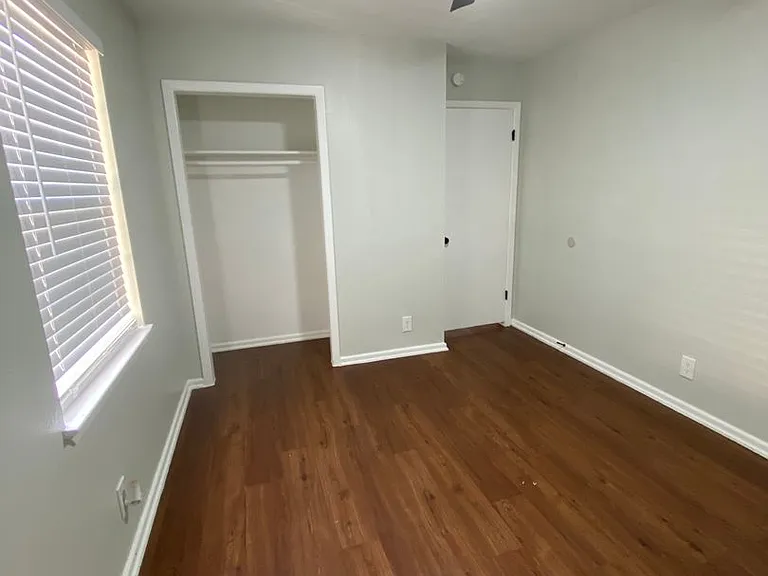 6805 Dubuque Ln — Photo 14