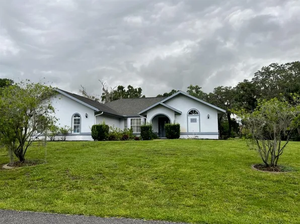 5272 County Road 114d, Wildwood, FL 34785