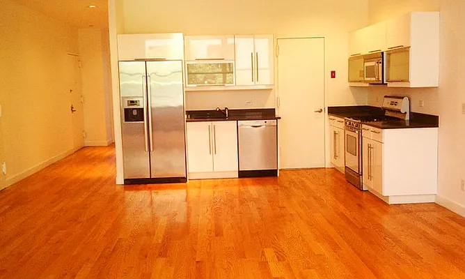 Rented by Brooklyn Heights Real Estate Inc | media 55