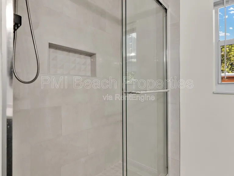 1821 Montague St — Photo 26