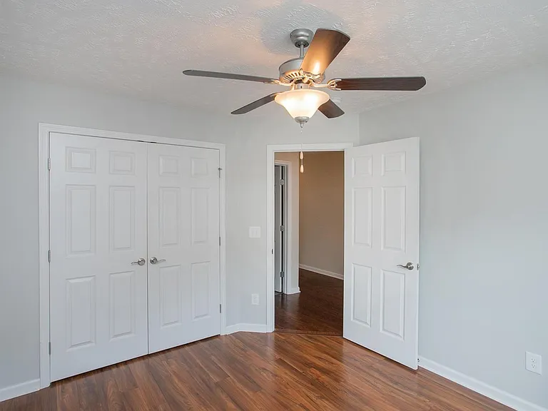 395 Devon Chase Hl #6402 — Photo 40