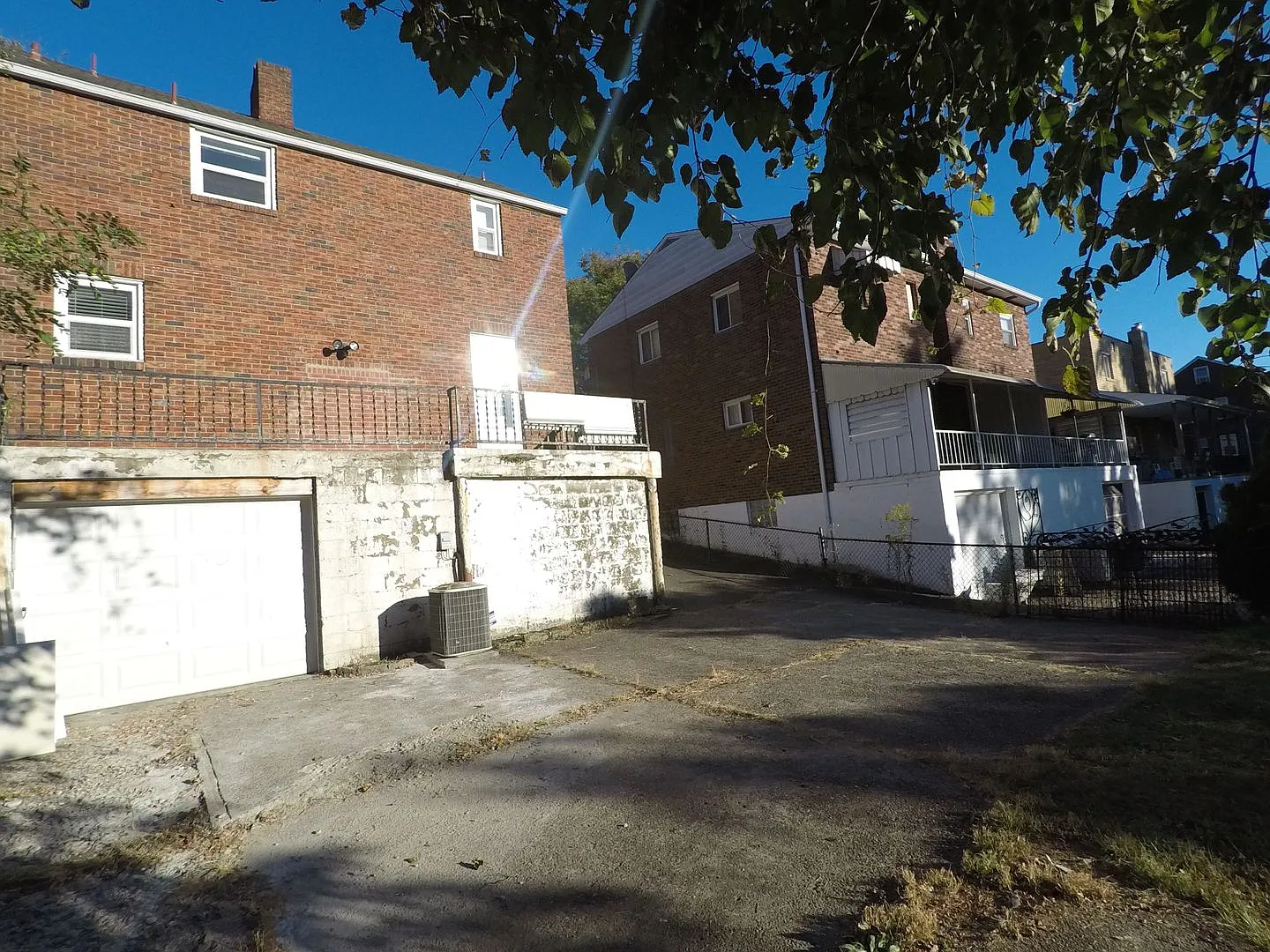 3 Bedroom/ 1 Bathroom House for Rent in Brookline! — Photo 4
