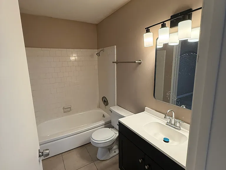 1394 Randy St #D — Photo 10