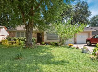8306 Springtime Ln, Houston, TX 77075