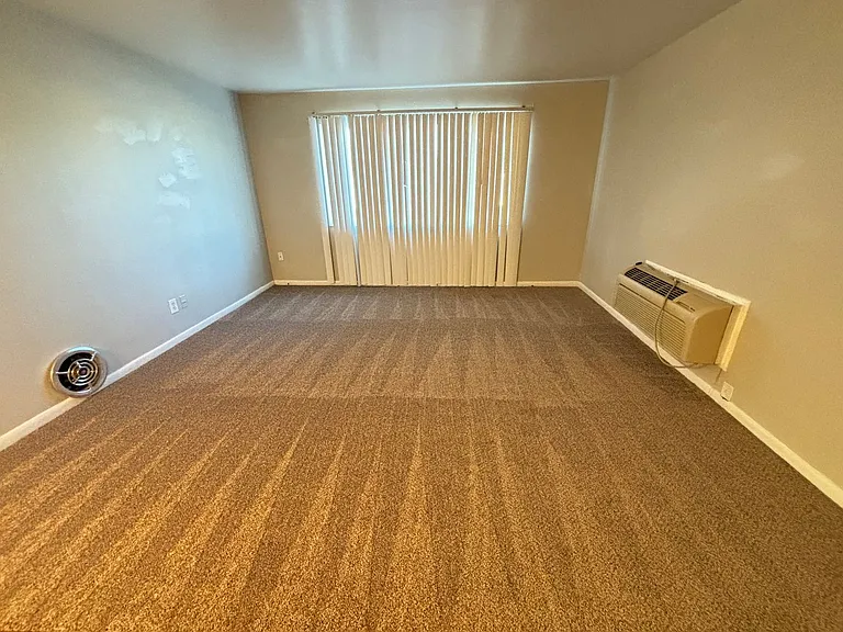2640 W 3800 S — Photo 3