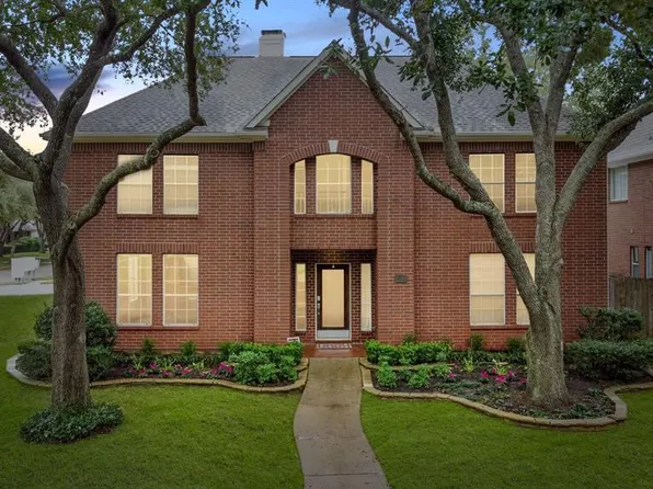 2703 Smada Court, Sugar Land, TX 77478