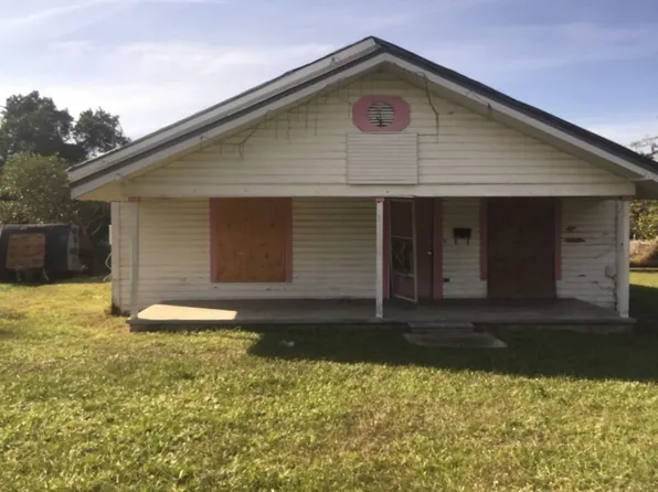 216 S Desoto Ave, Avon Park, FL 33825