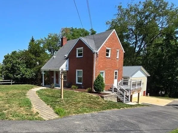 163 Meadowbrook Dr, Bethel Park, PA 15102