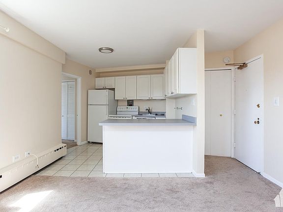 2nd image of 3410 N Lake Shore Dr #10L