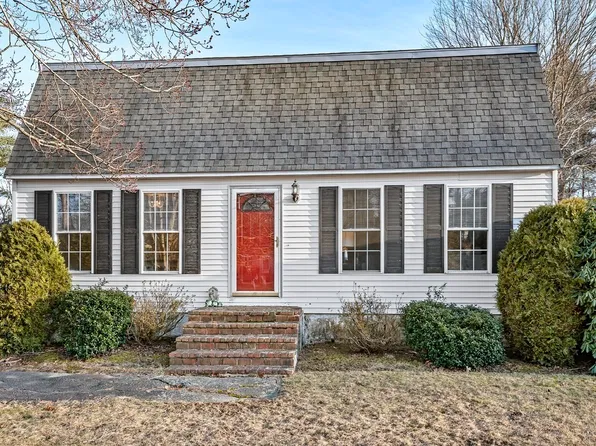12 Portsmouth Rd, Amesbury, MA 01913