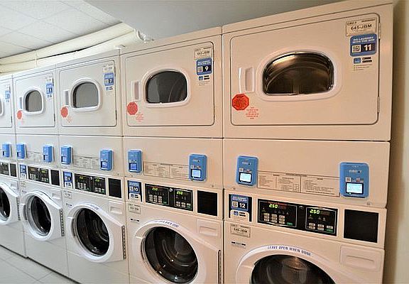 5th image of 117 W 13th St APT 33