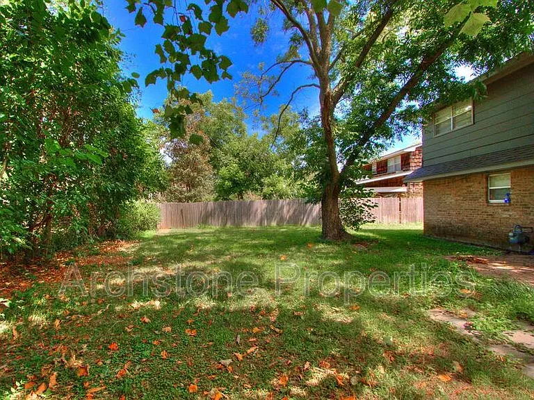 2524 Boxwood Ave — Photo 34