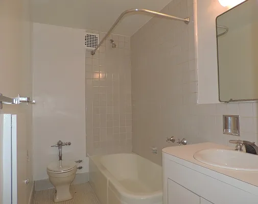 Rented by essential NEW YORK Real Estate | media 9