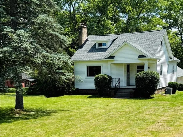 3819 S Cleveland Massillon Rd, Barberton, OH 44203