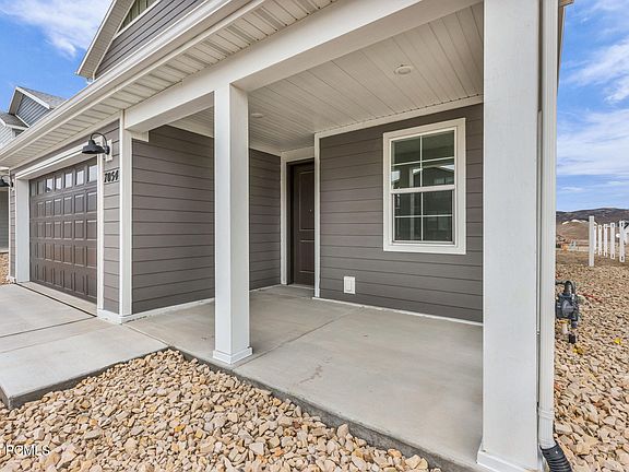 4th image of 7054 Woods Rose Dr