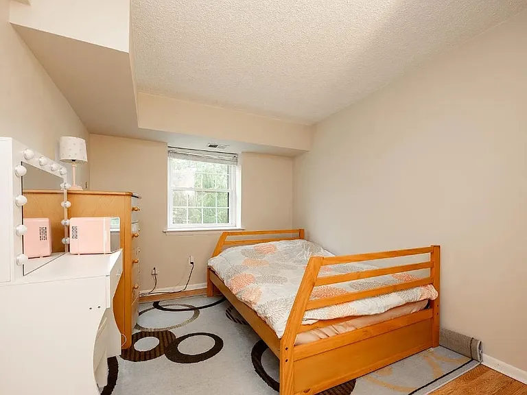 3015 Valley Dr #3015 — Photo 5