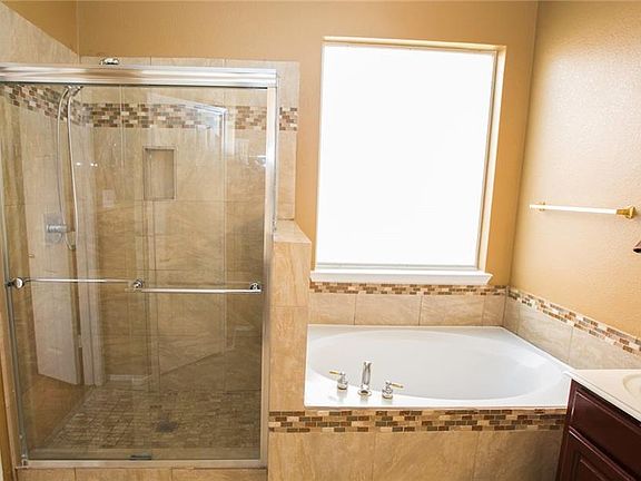 5th image of 436 Valley View Dr