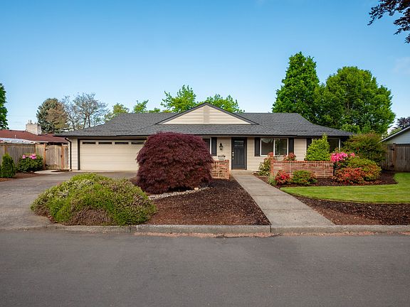 3rd image of 6212 NW Lupin Way