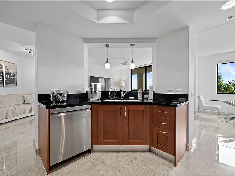 3610 Gardens Pkwy #402A — Photo 17