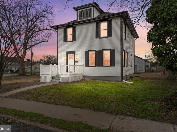261 B St, Carneys Pt, NJ 08069