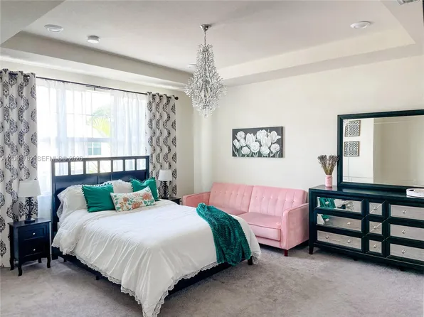 5100 Eucalyptus Dr Unit 2, Hollywood, FL 33021